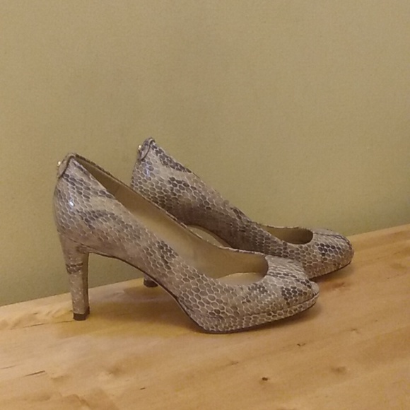 Stuart Weitzman high heels - Picture 2 of 5